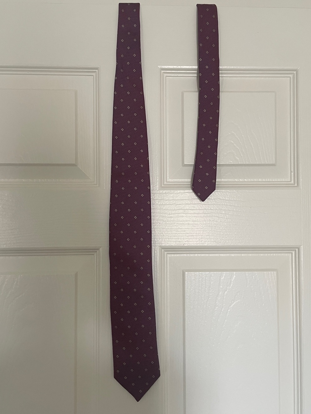 👔 Eton Classic Burgundy Microdot Men's 100% Silk Tie 👔